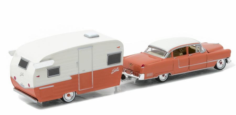 Greenlight 1/64 Hitch&Tow 55' Cadillac Fleetwood Series 60 & Shasta Airflyte