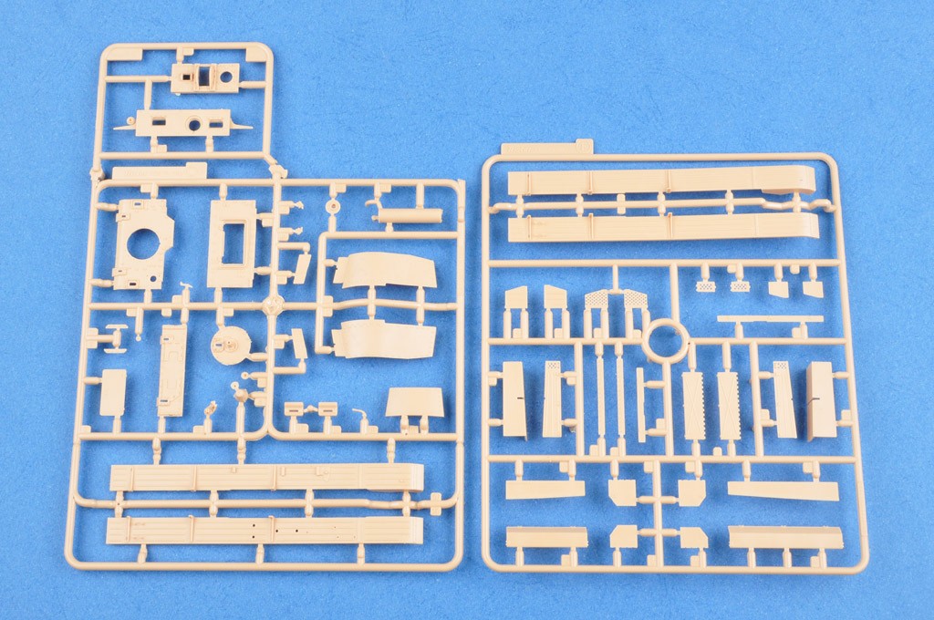 HobbyBoss 1/35 German Panzer Kpfw.38(t) Ausf.G Kit HB-80137