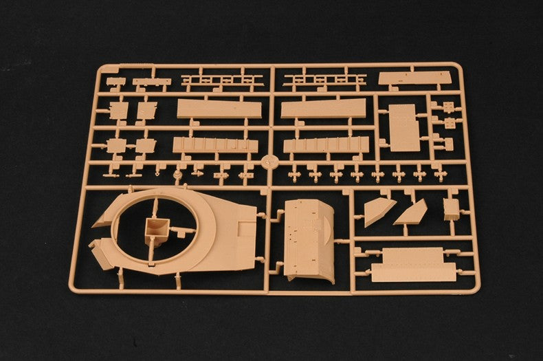 HobbyBoss 1/35 ZTZ96 MBT Kit HB-82464