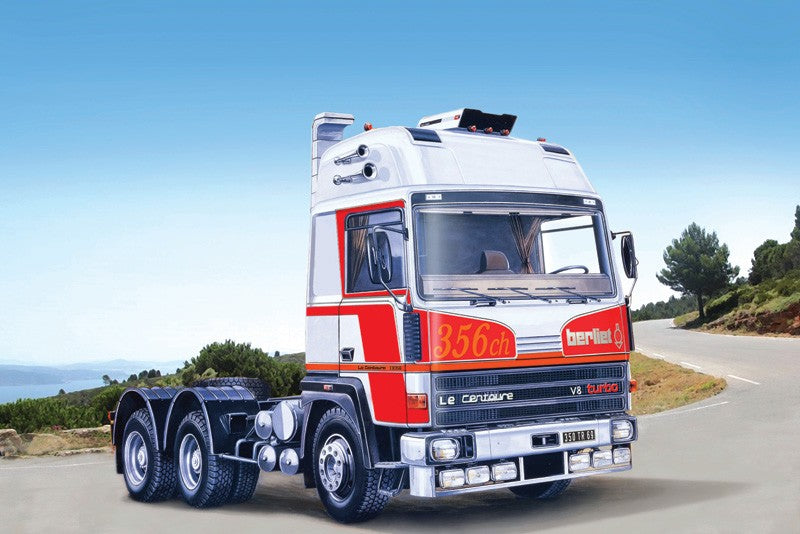 Italeri 1/24 Berliet 356ch / Renault R360 "Le Centaure" Kit