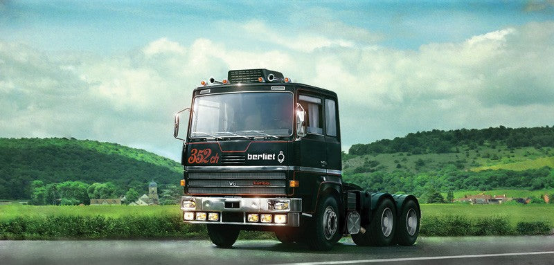 Italeri 1/24 Berliet R352ch / Renault R360 Kit