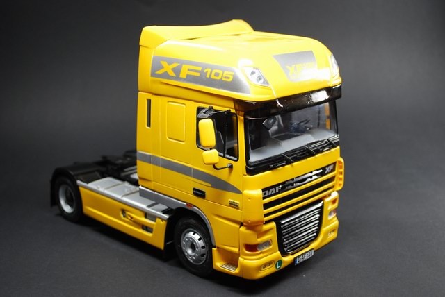 Italeri 1/24 DAF XF 105 Kit