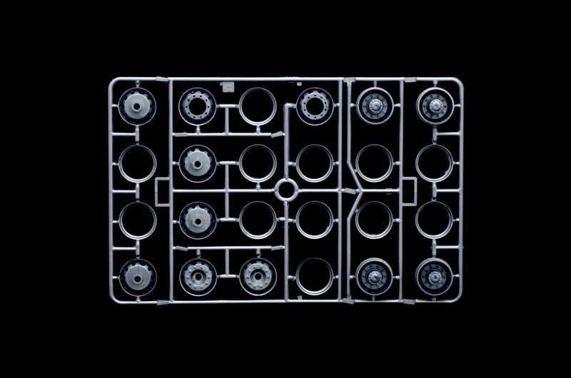 Italeri 1/24 MAN F2000 6x4 Kit ITA-03901