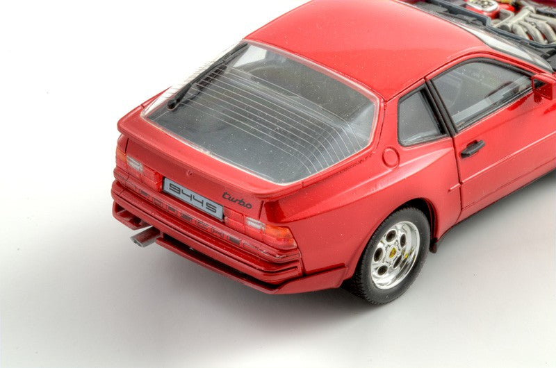 Italeri 1/24 Porsche 944 S Kit ITA-03659