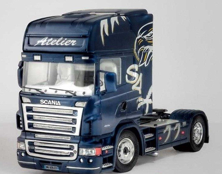 Italeri 1/24 Scania R620 Atelier Kit