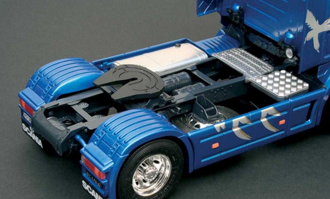 Italeri 1/24 Scania R620 Atelier Kit