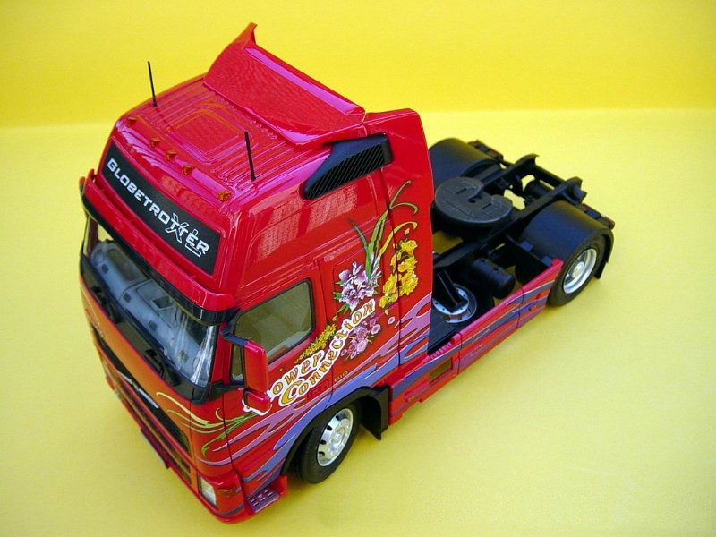Italeri 1/24 Volvo FH 16 Globetrotter XL Kit