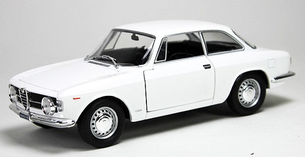 MAG 1/24 Alfa Romeo Giulia GT 1300 Junior (1966)