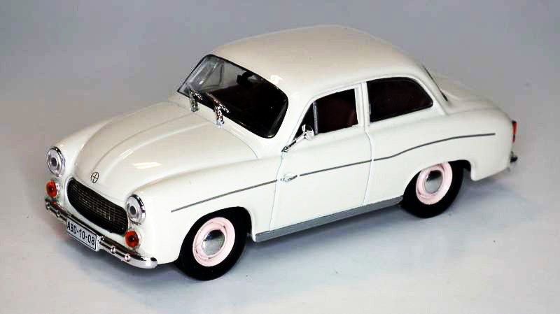MAG 1/43 Syrena 104 (Cream)