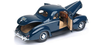 Maisto 1/18 1939 Ford Deluxe (Dark Blue)