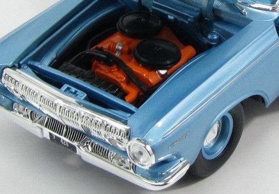 Maisto 1/18 1963 Dodge 330 MA31652