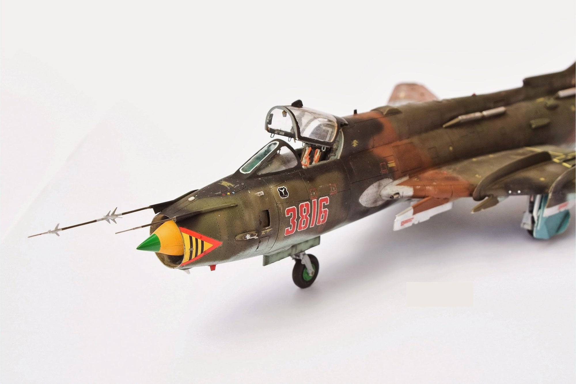 Mister Craft 1/72 Su-20M2 "Los Tigres" Kit