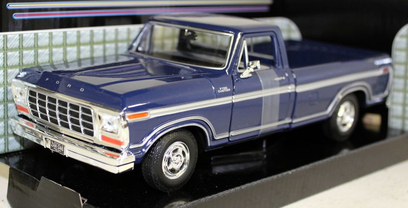 Motormax 1/24 1979 Ford F-150 Custom (Blue)