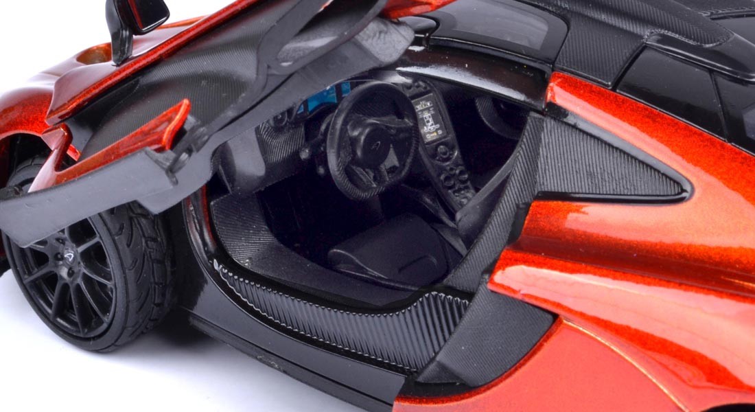 Motormax 1/24 McLaren P1 (Orange)
