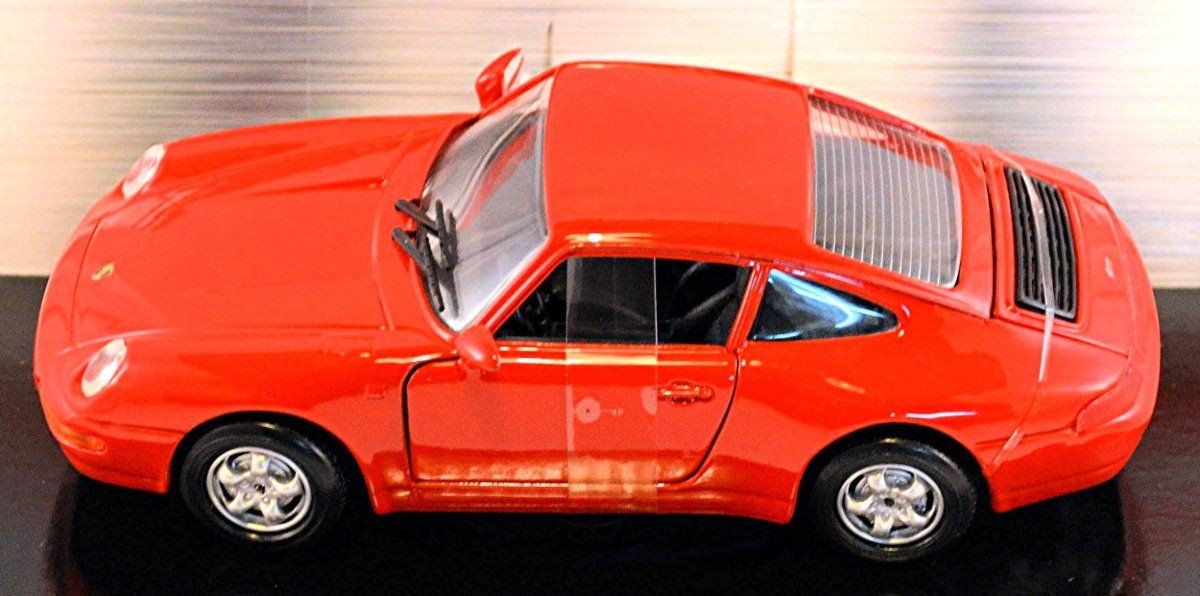 Motormax 1/24 Porsche 911 (Red)