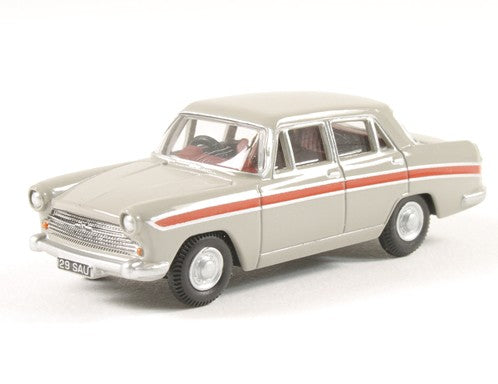 Oxford 1/76 Austin Cambridge Armadillo (Beige Red) 76ACF002