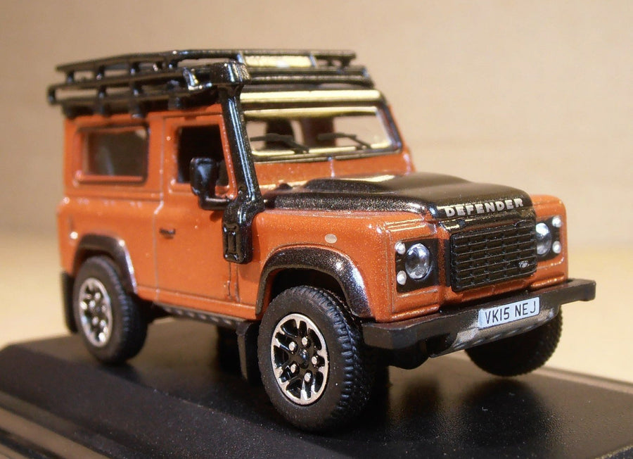 Oxford 1/76 Land Rover Defender 90 Station Wagon (Adventure -Phoenix Orange)