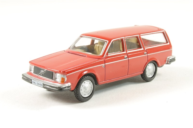 Oxford 1/76 Volvo 245 Estate (Red) 76VE002