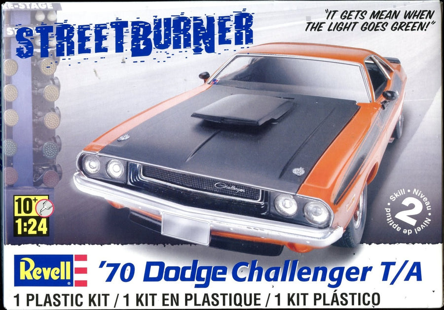 Revell 1/24 '70 Dodge Challenger 2 'n 1 Kit 95-85-2596