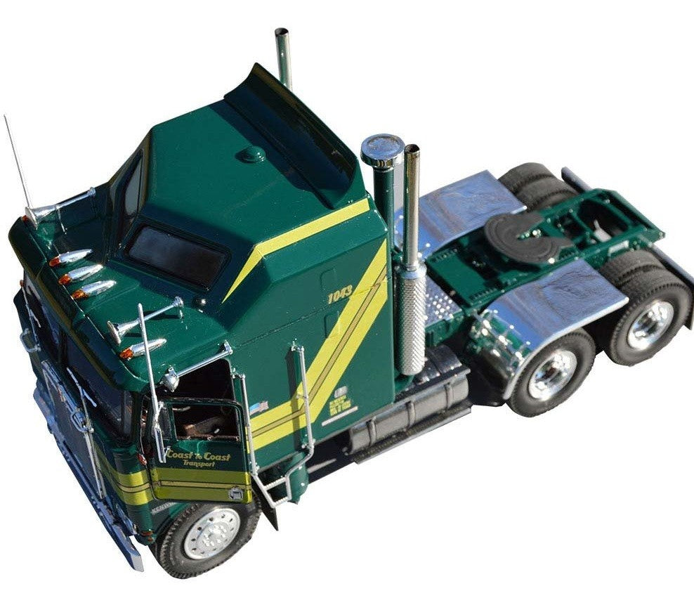 Revell 1/25 Kenworth K-100 Aerodyne Kit