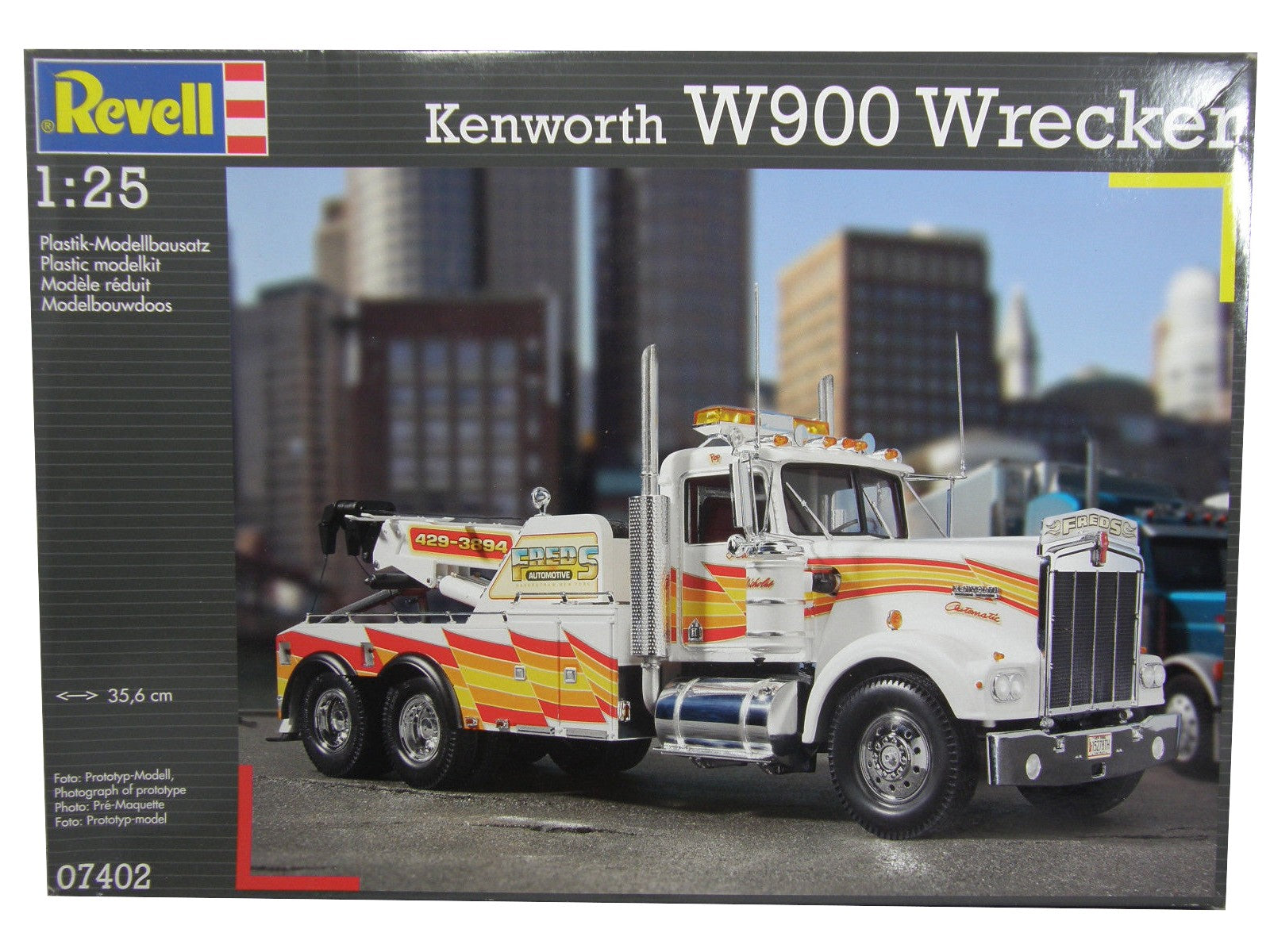 Revell 1/25 Kenworth W900 Wrecker Kit 95-07402