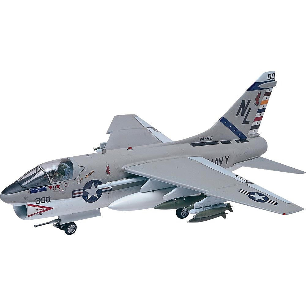 Revell 1/48 A-7A Corsair II Kit 95-85-5484