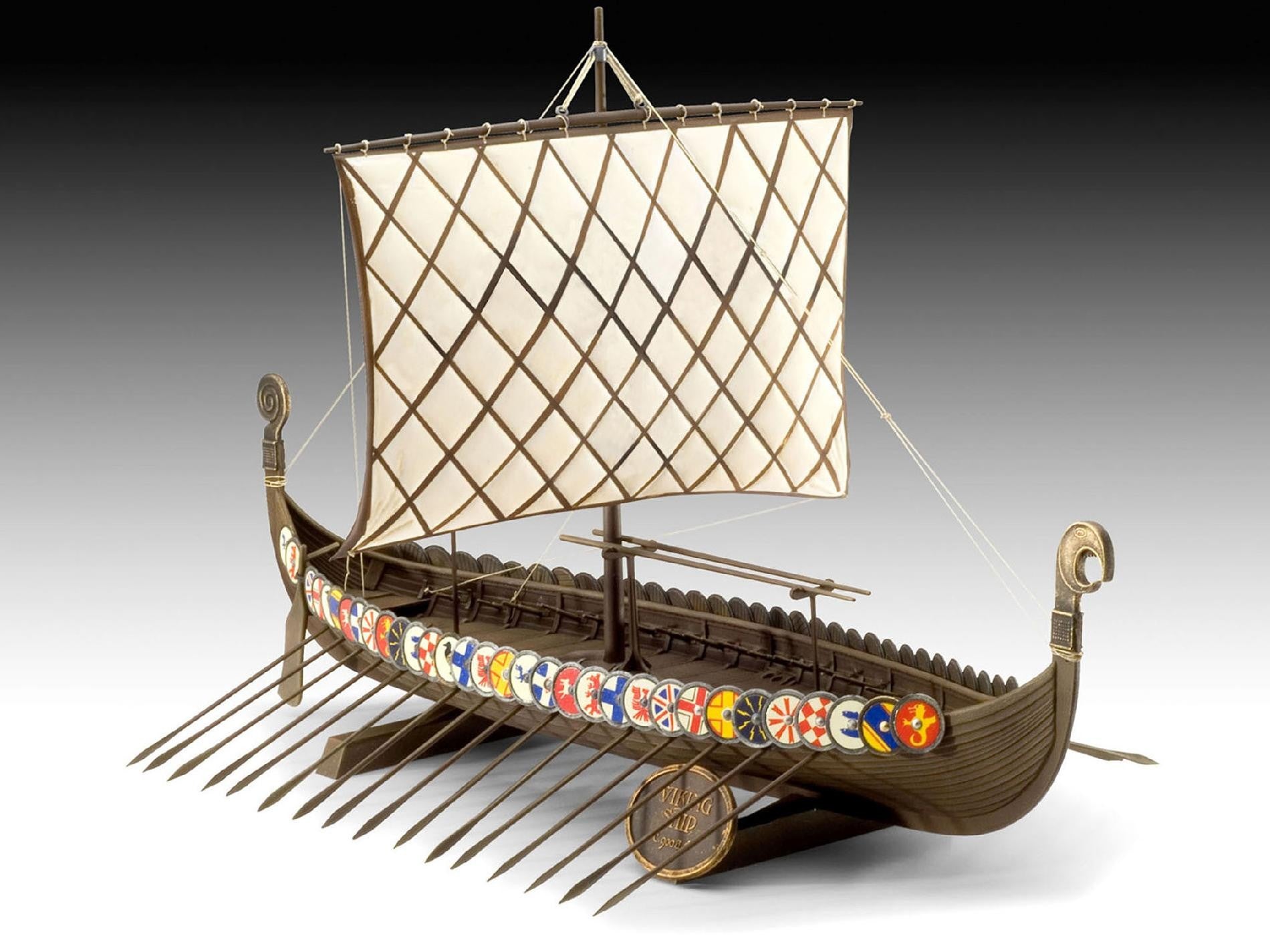 Revell 1/50 Viking Ship Kit