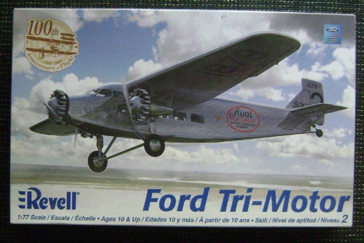 Revell 1/77 Ford Tri-Motor Kit