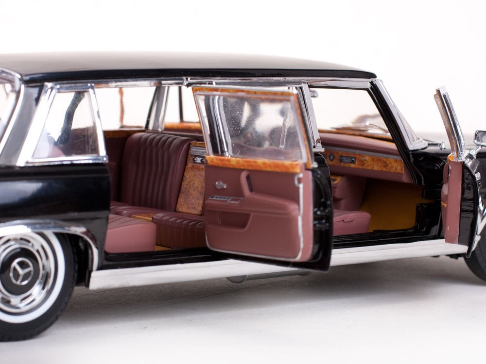 Sun Star 1/18 1966 Mercedes-Benz 600 SS-2202
