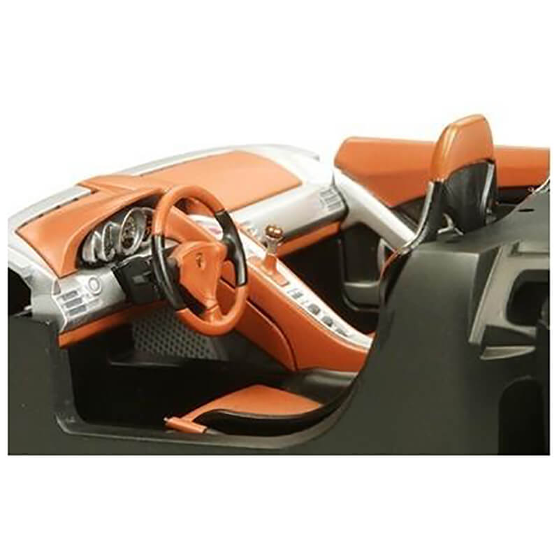 Tamiya 1/24 Porsche Carrera GT Kit