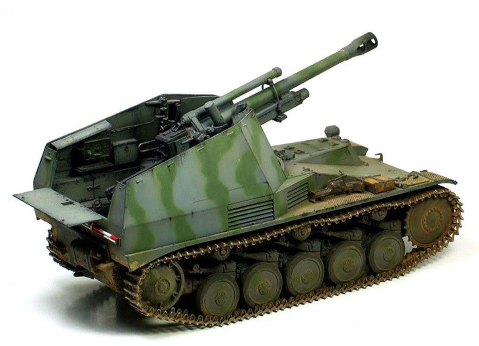 Tamiya 1/35 German Self-Propelled Howitzer Wespe Kit