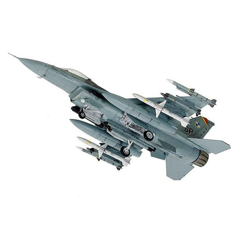 Tamiya 1/72 F-16CJ (Block 50) Fighting Falcon W/Full Equipment Kit