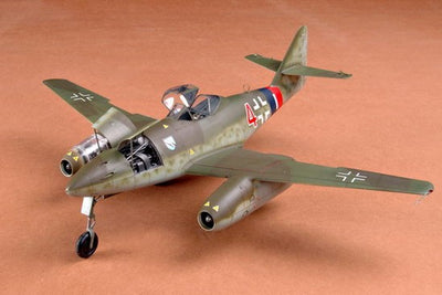 Trumpeter 1/32 Messerchmitt Me 262 A-1a Kit TR-02235