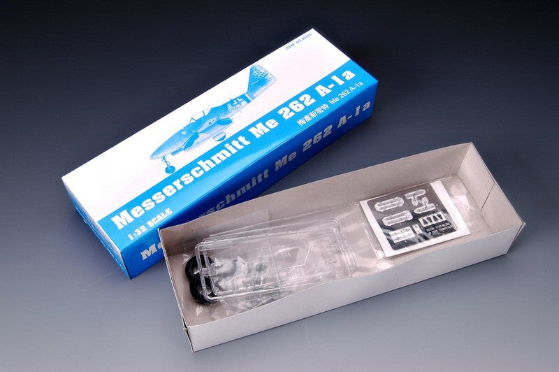 Trumpeter 1/32 Messerchmitt Me 262 A-1a Kit TR-02235