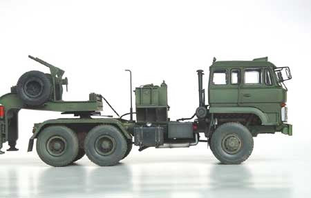 Trumpeter 1/35 Chinese 50 Ton Tank Transporter Kit TR-00201