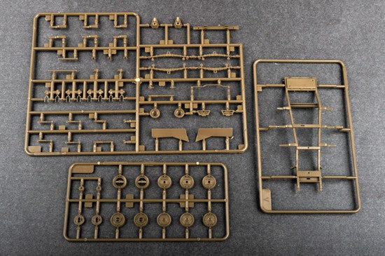 Trumpeter 1/35 Chinese BJ212 Military Jeep w/canvas soft top Kit TR-02302