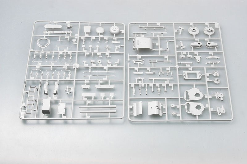 Trumpeter 1/35 Dampflokomotive BR86 Kit TR-00217