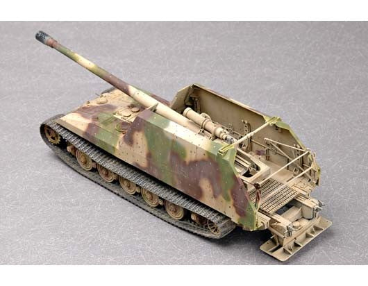 Trumpeter 1/35 German Geschutzwagen Tiger fur 17cm K72 Kit