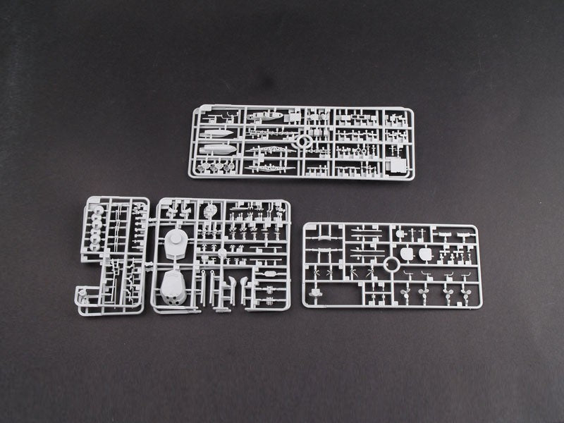 Trumpeter 1/350 Battleship HMS Queen Elizabeth  Kit TR-05324