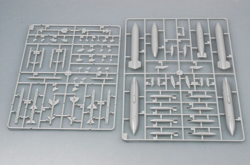 Trumpeter 1/48 PLAAF J-10A Vigorous Dragon Kit