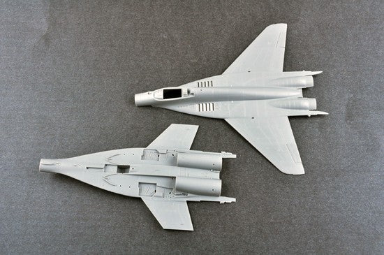 Trumpeter 1/72 MIG-29C Fulcrum (lzdeliye 9.13) Kit TR-01675
