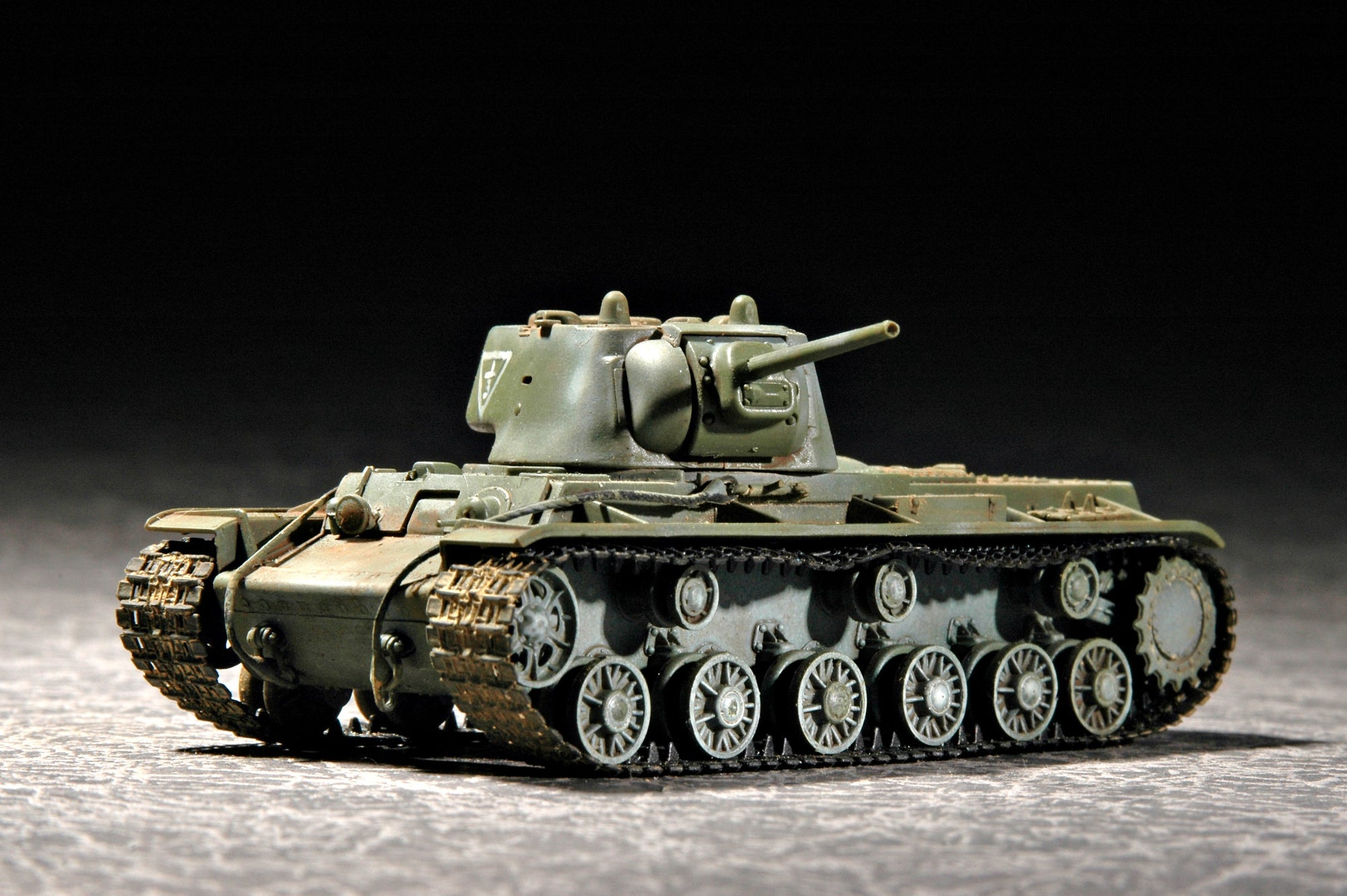 Trumpeter 1/72 Russian KV-1 M1942 Lightweight Cast Tank Kit