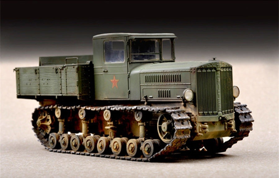 Trumpeter 1/72 Soviet Komintern Artillery Tractor Kit