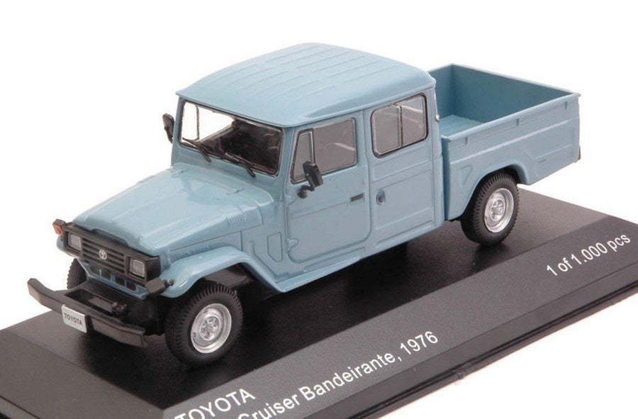 Whitebox 1/43 Toyota Land Cruiser Bandeirante, 1976 (Blue)